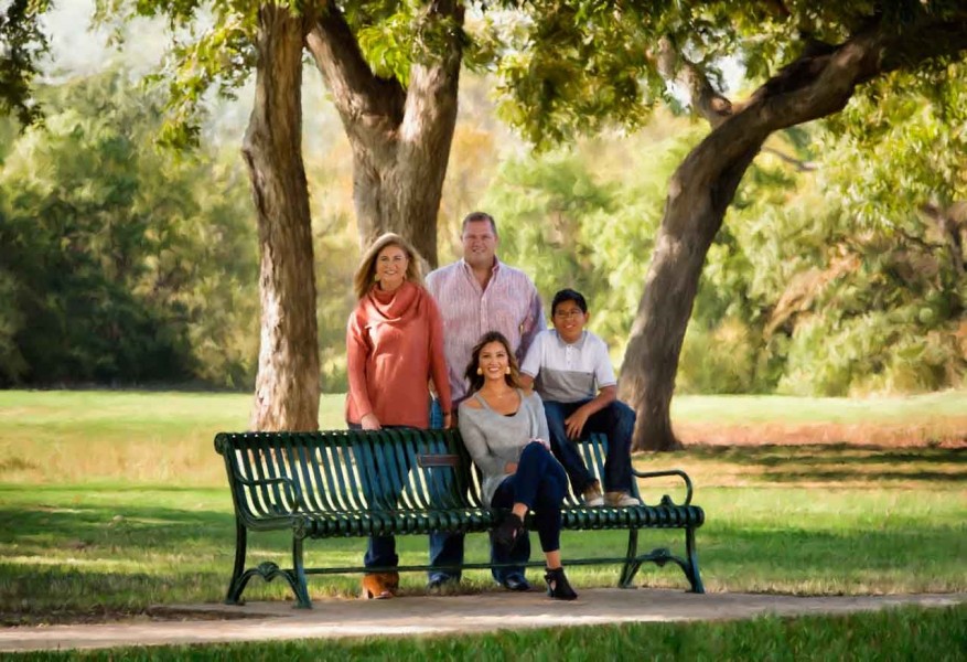 15 photo of a family created by isabelle guillen portraits